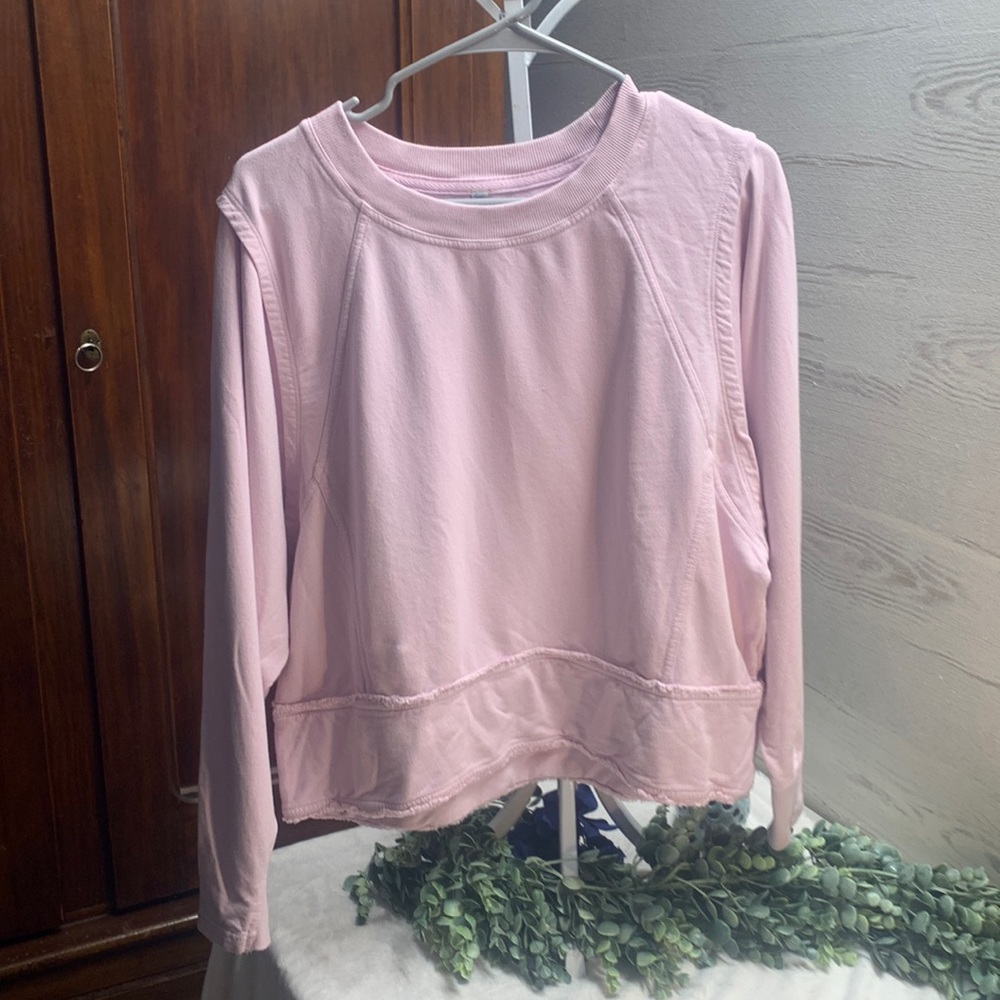 Rose colored sweatshirt size L